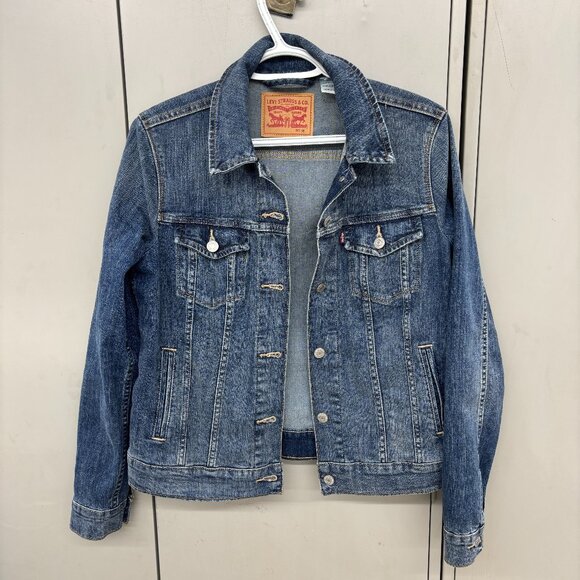 Levi's Jean Jacket Blue Denim Women's Button Down Trucker Size Medium - Picture 4 of 8